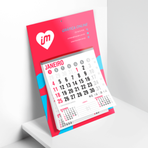 Calendario com Imã de Geladeira M Couchê 250g 10x15cm 4x0  Corte Reto + Imã de Geladeira + Folhinhas 12 meses 